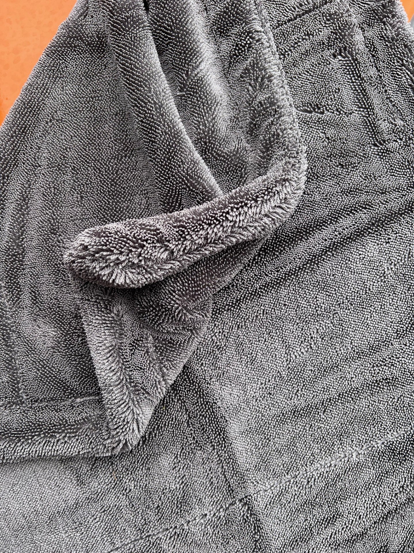 Ultra-Absorbent 1400gsm Twisted Loop Drying Towel